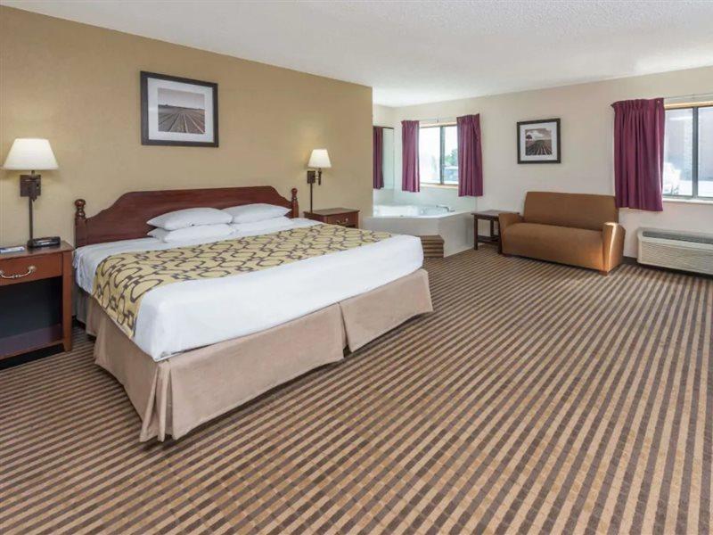 Hotel Baymont By Wyndham Metropolis Zewnętrze zdjęcie
